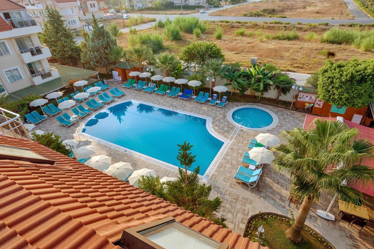 Risus Hotel Side Exteriér fotografie