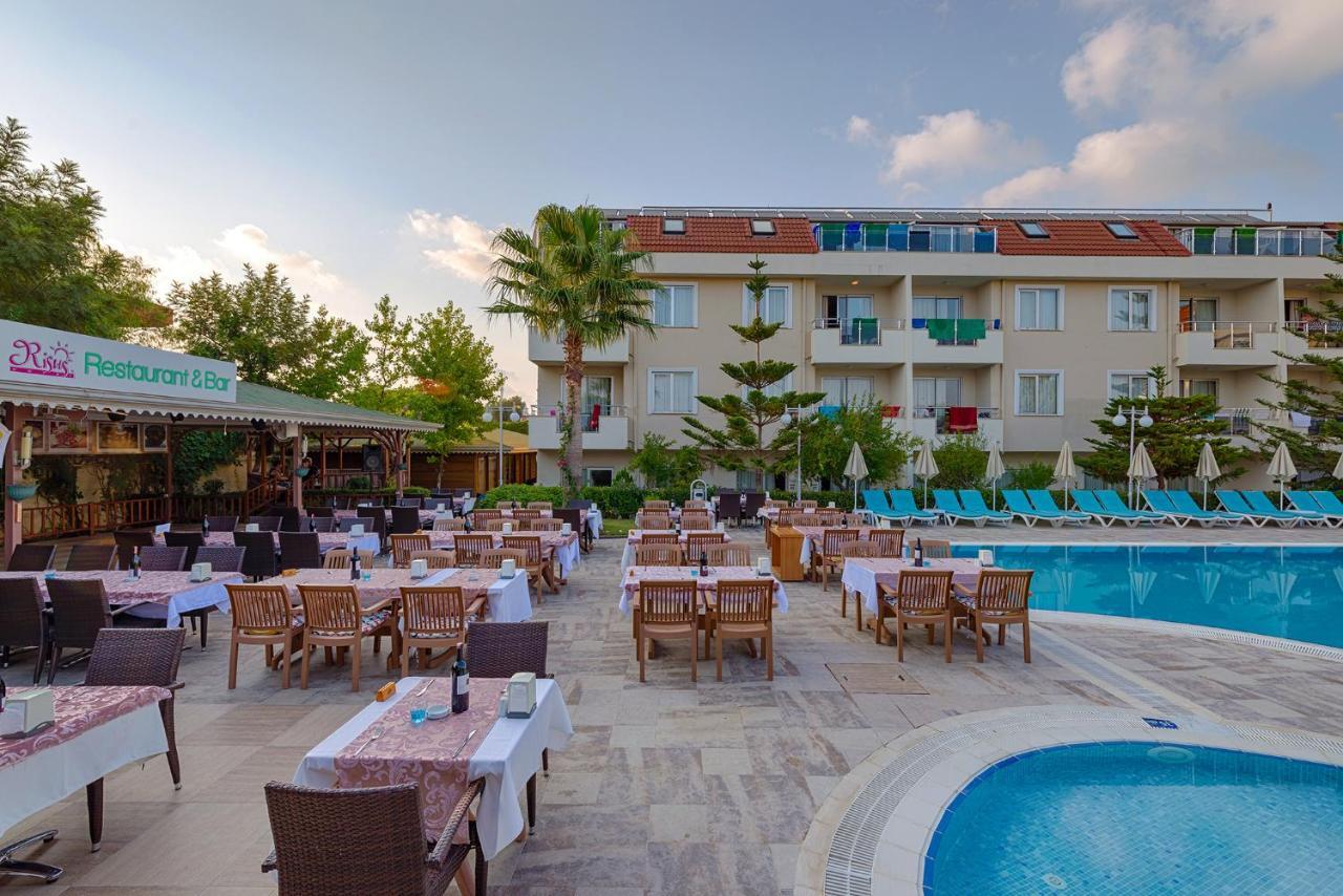 Risus Hotel Side Exteriér fotografie