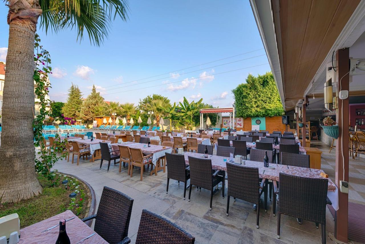 Risus Hotel Side Exteriér fotografie